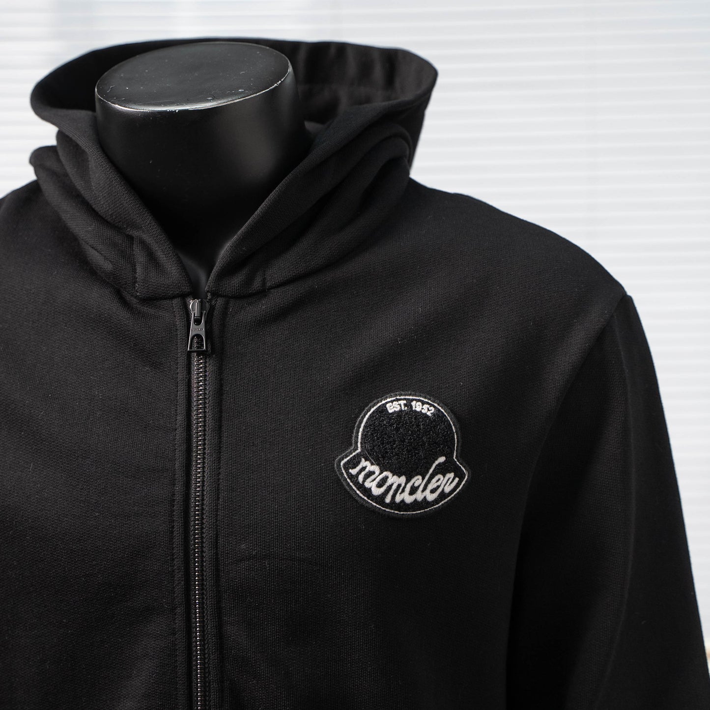 MONCLER EMBROIDERED PATCH ZIP-UP HOODIE– 1:1 HIGH END