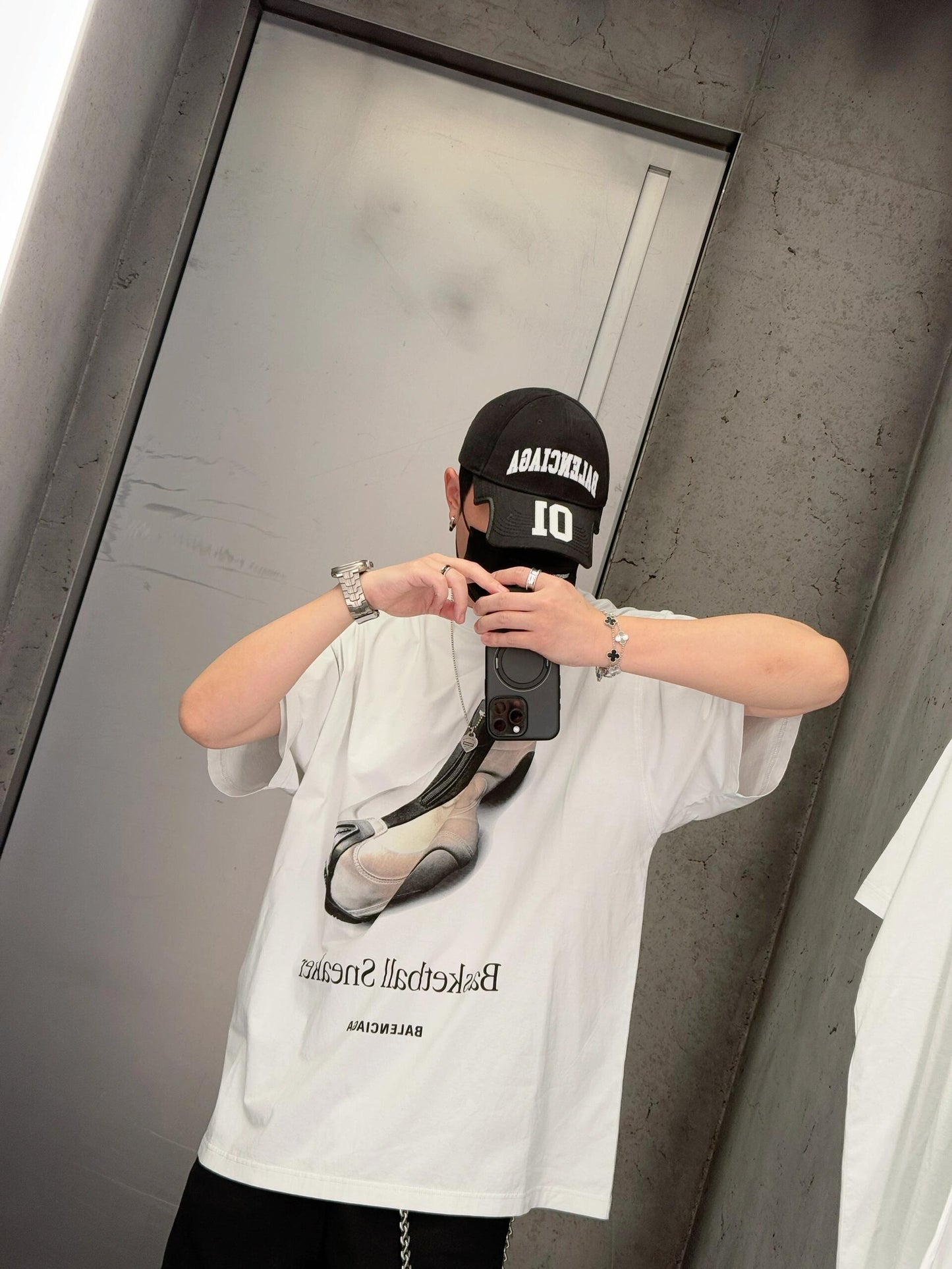 BALENCIAGA T-SHIRT - SUPER CLONE