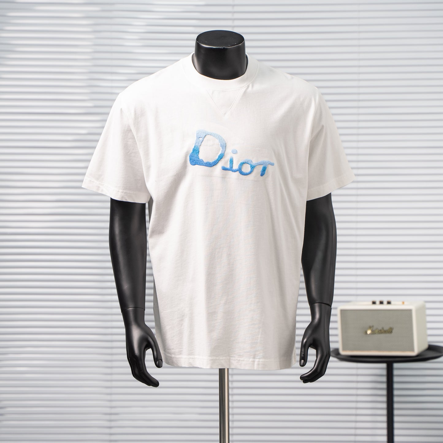 DIOR GRADIENT GRAFFITI EMBROIDERY T-SHIRT– 1:1 HIGH END