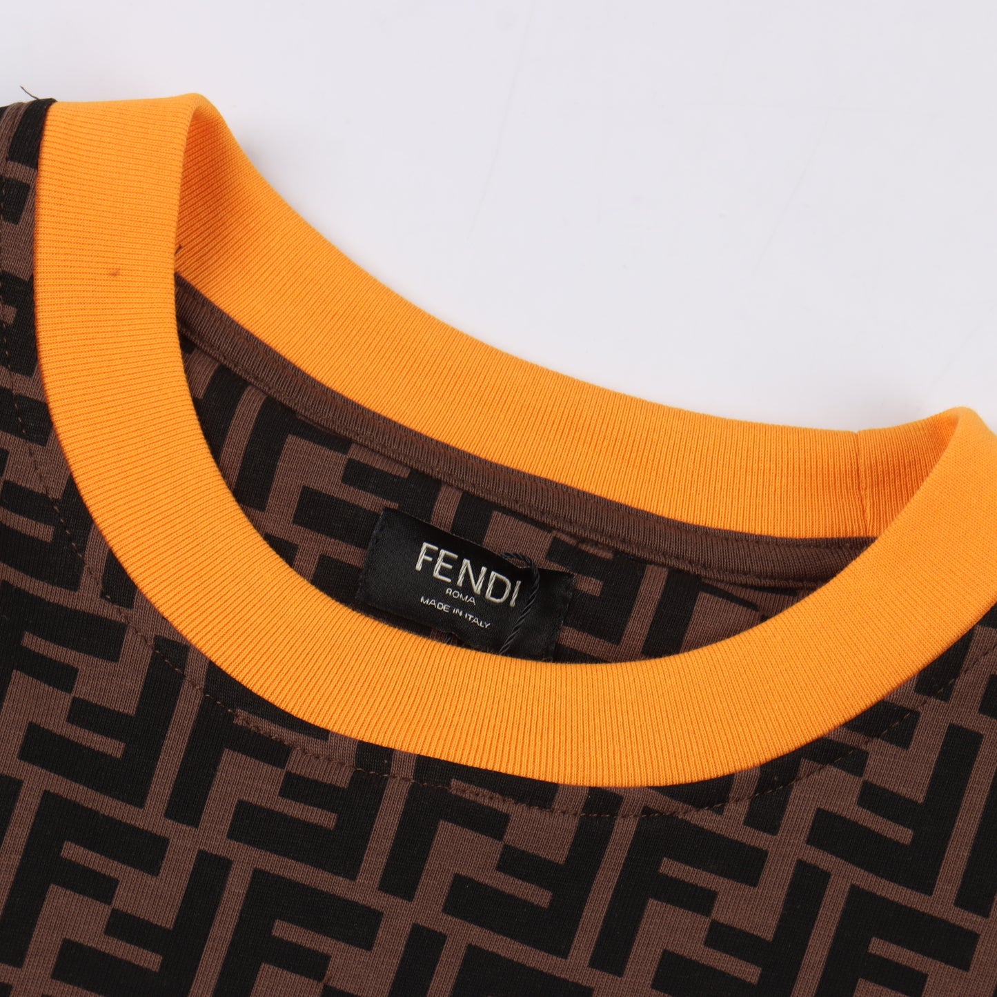 FENDI T-SHIRT - SUPER CLONE