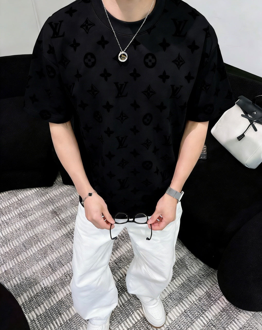 LOUIS VUITTON T-SHIRT - SUPER CLONE
