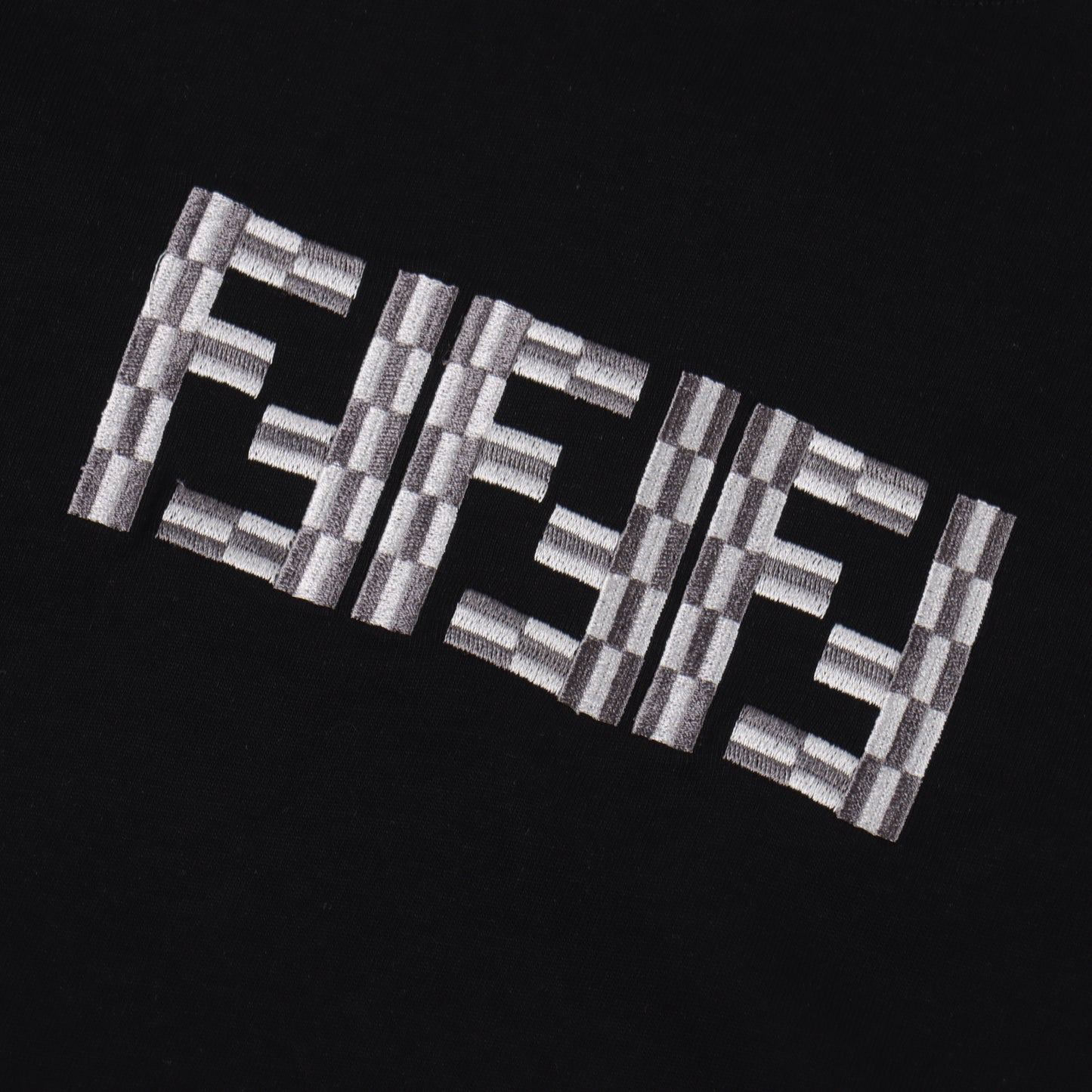 FENDI T-SHIRT - SUPER CLONE
