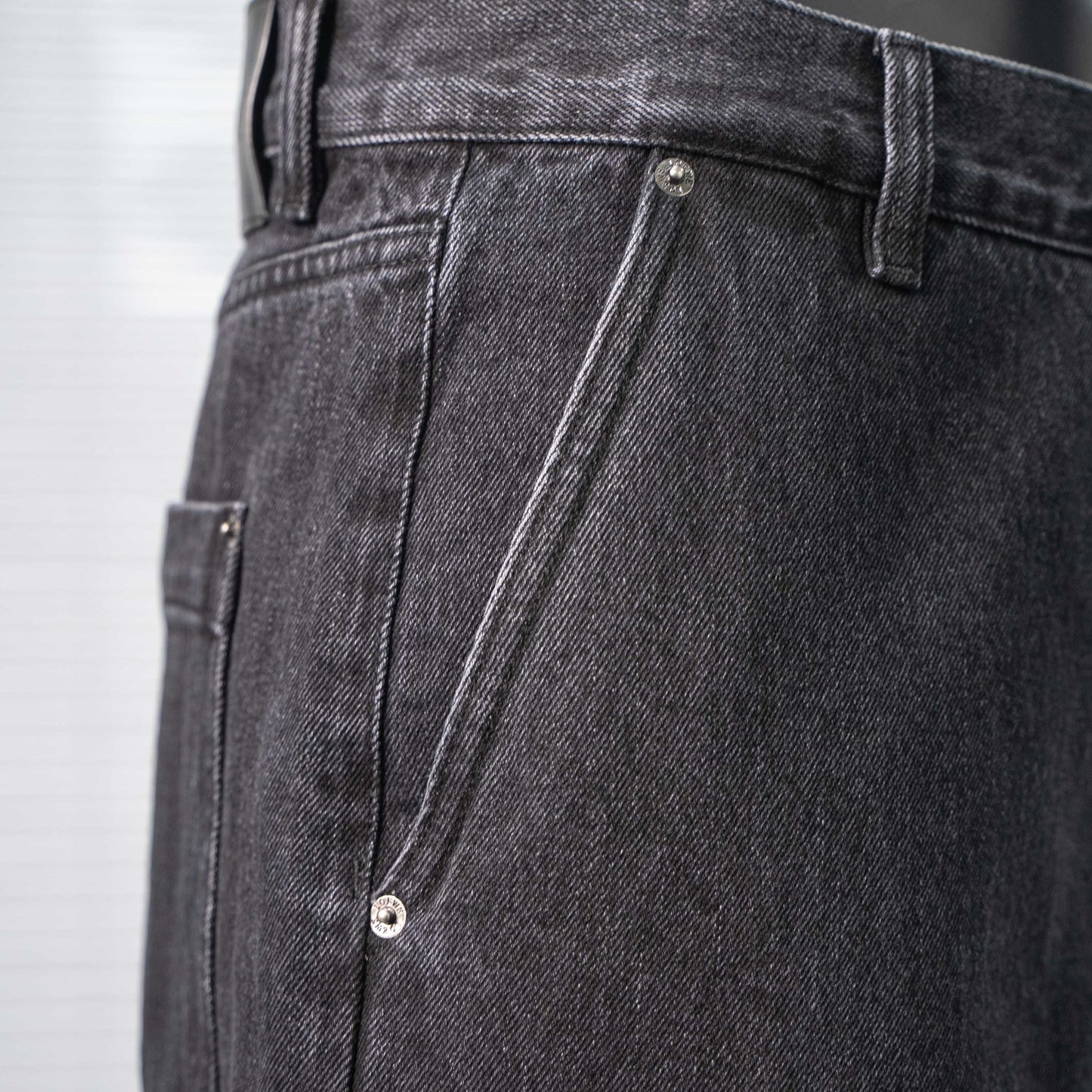 LOEWE ANAGRAM PATCH BLACK DENIM JEANS – 1:1 HIGH END