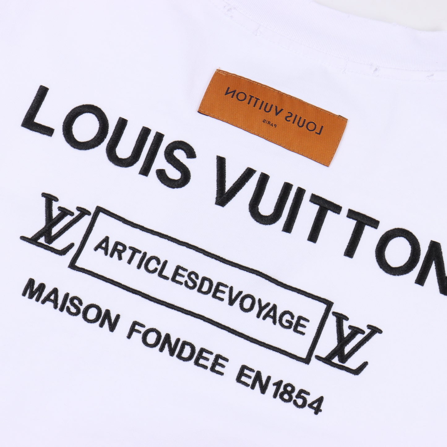 LOUIS VUITTON T-SHIRT - SUPER CLONE
