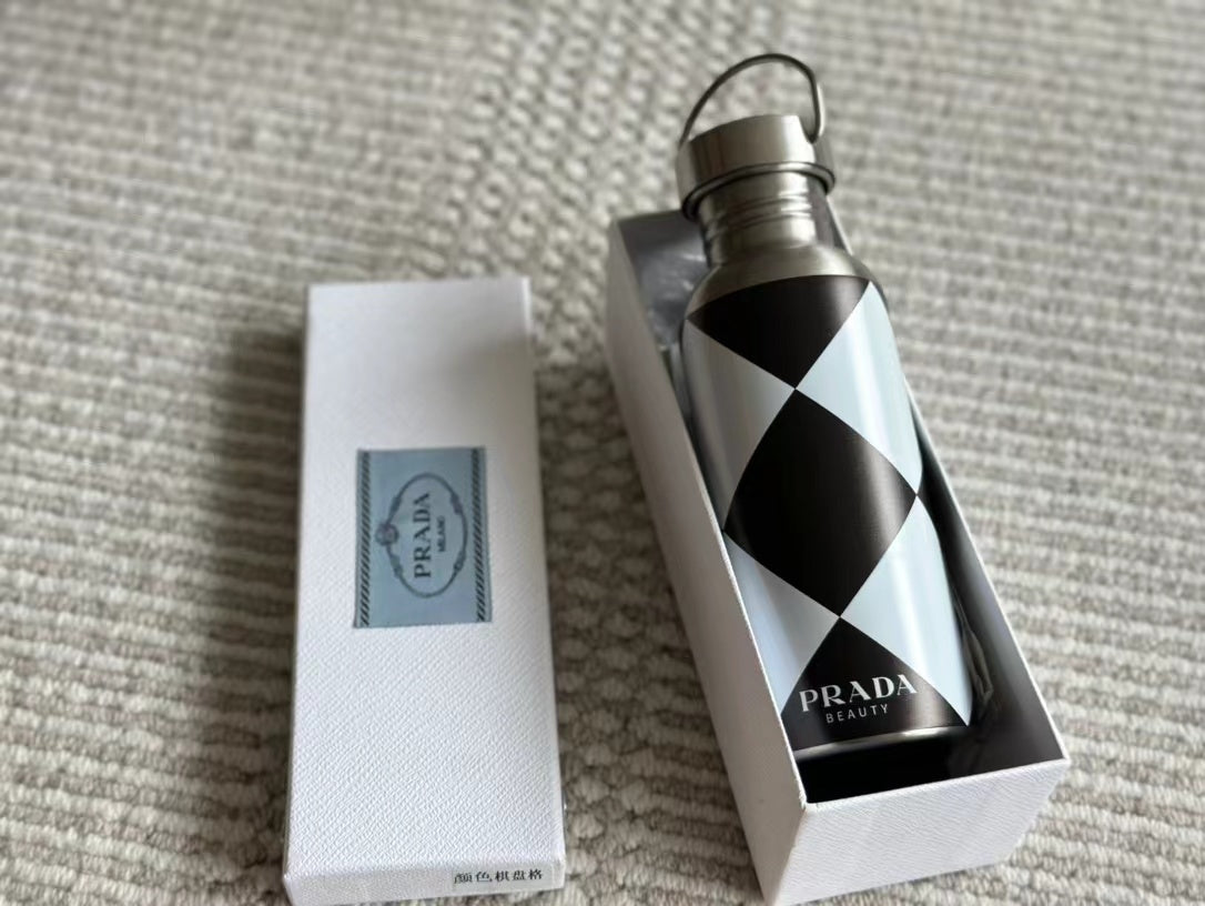 PRADA Bottle 500ML (6 Farben) – mit Box - HIGH QUALITY