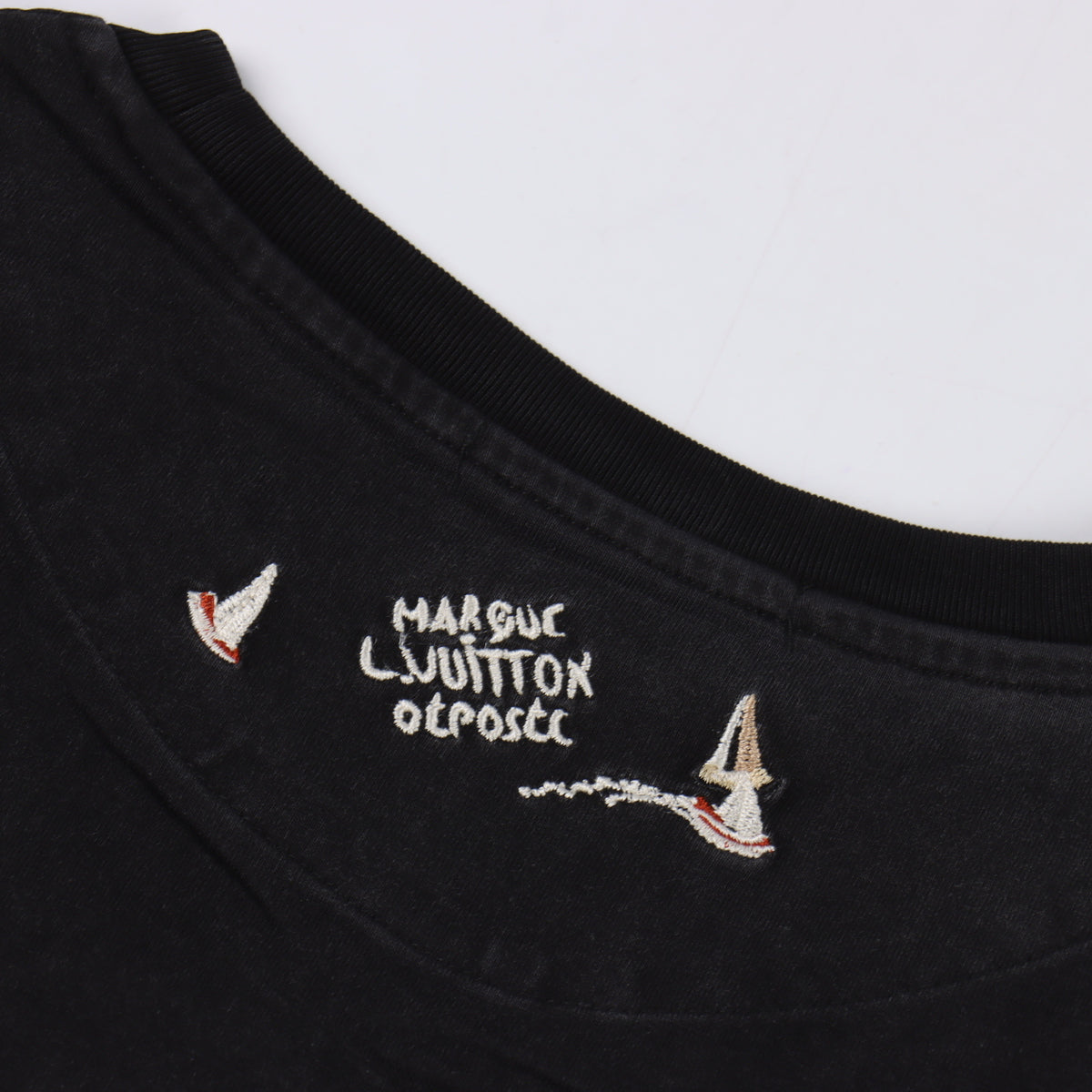 LOUIS VUITTON T-SHIRT - SUPER CLONE