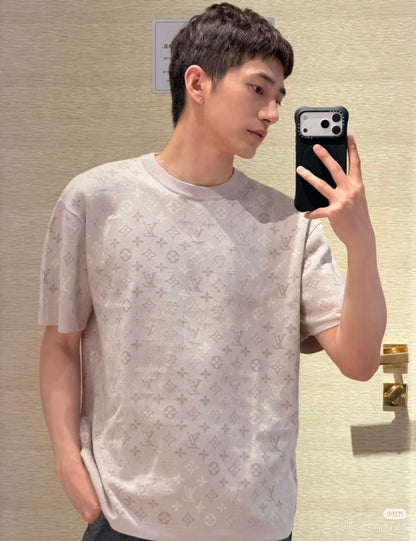 LOUIS VUITTON T-SHIRT - SUPER CLONE