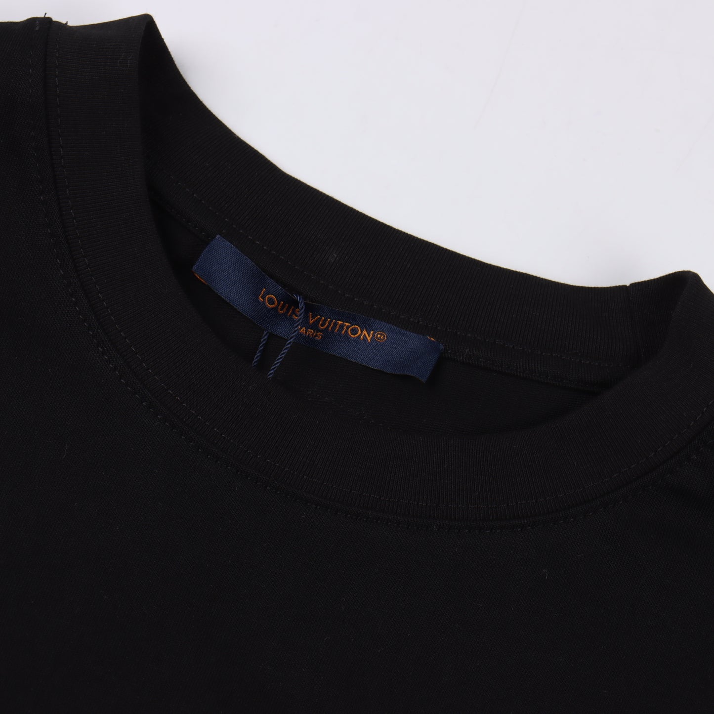 LOUIS VUITTON T-SHIRT - SUPER CLONE