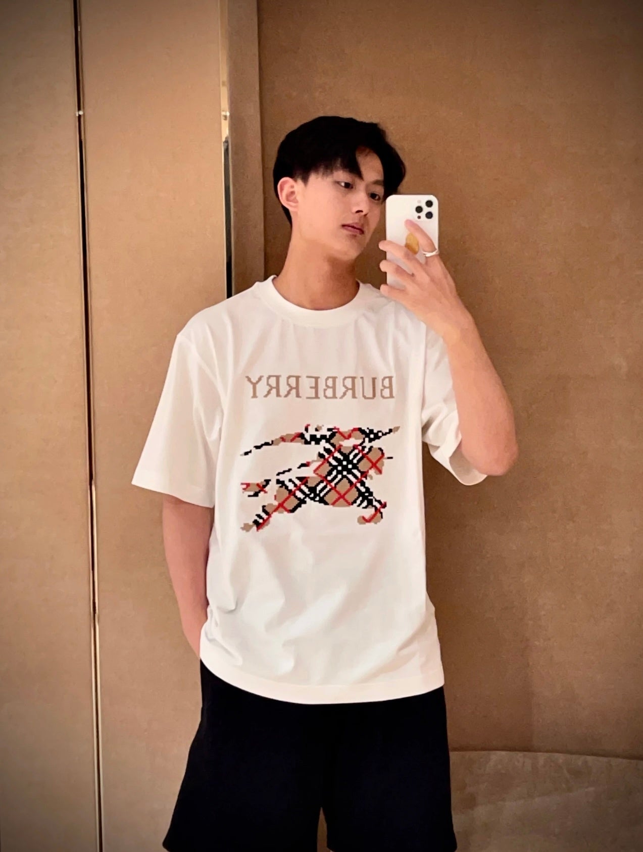 BURBERRY T-SHIRT - SUPER CLONE