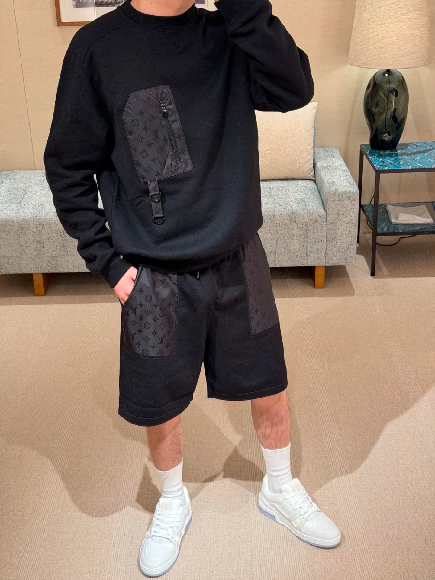 LOUIS VUITTON MONOGRAM ZIP POCKET CREWNECK SWEATSHIRT – 1:1 HIGH END