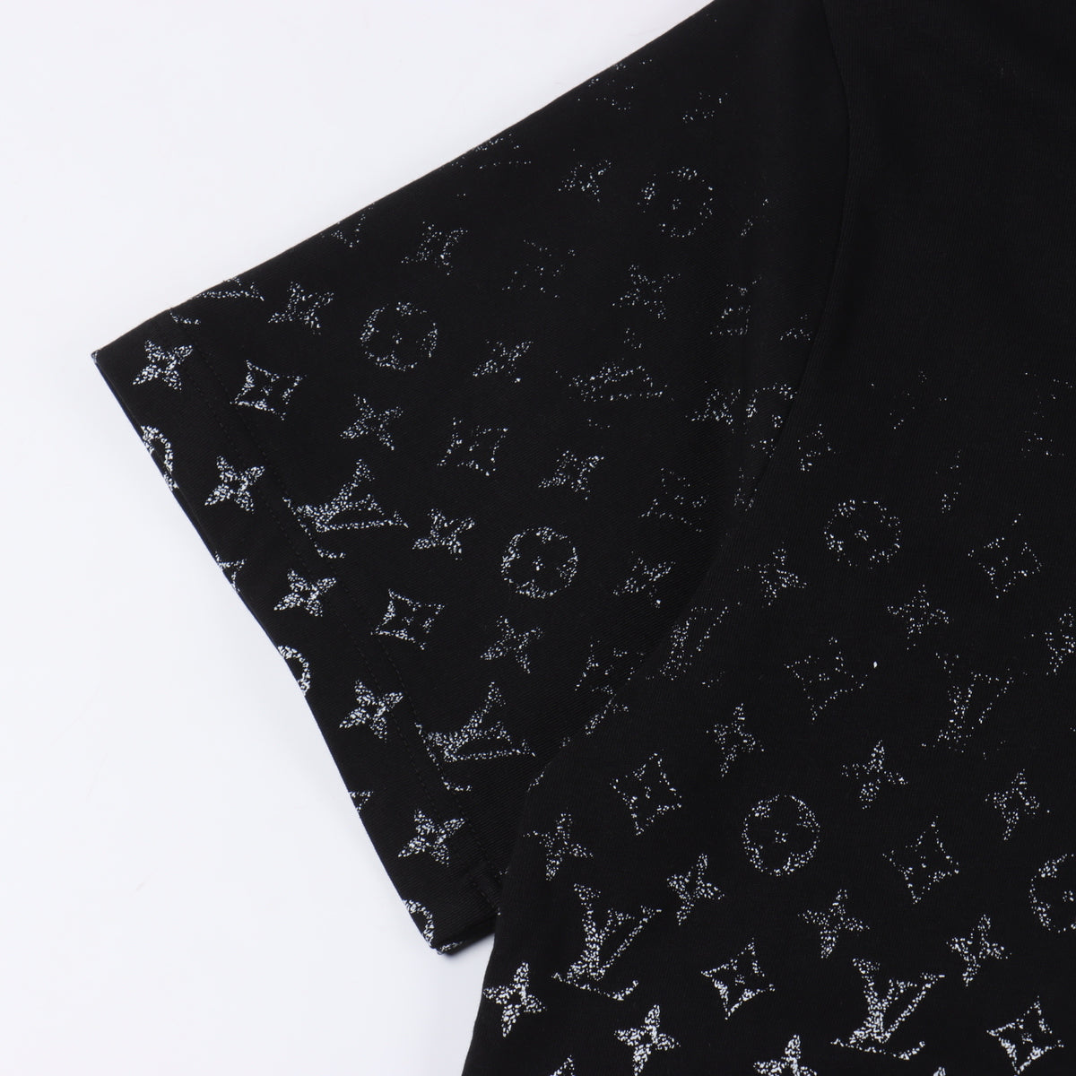 LOUIS VUITTON T-SHIRT - SUPER CLONE