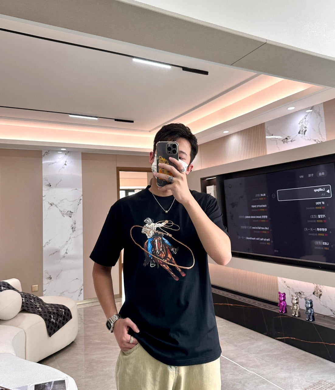 LOUIS VUITTON T-SHIRT - SUPER CLONE