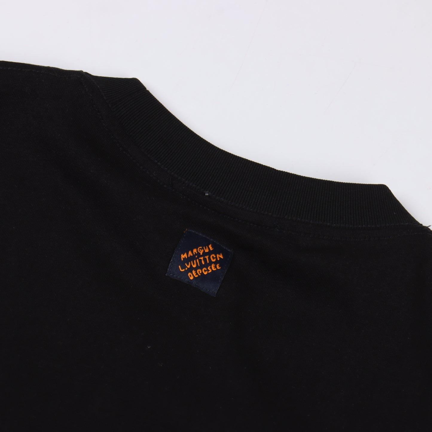 LOUIS VUITTON T-SHIRT - SUPER CLONE