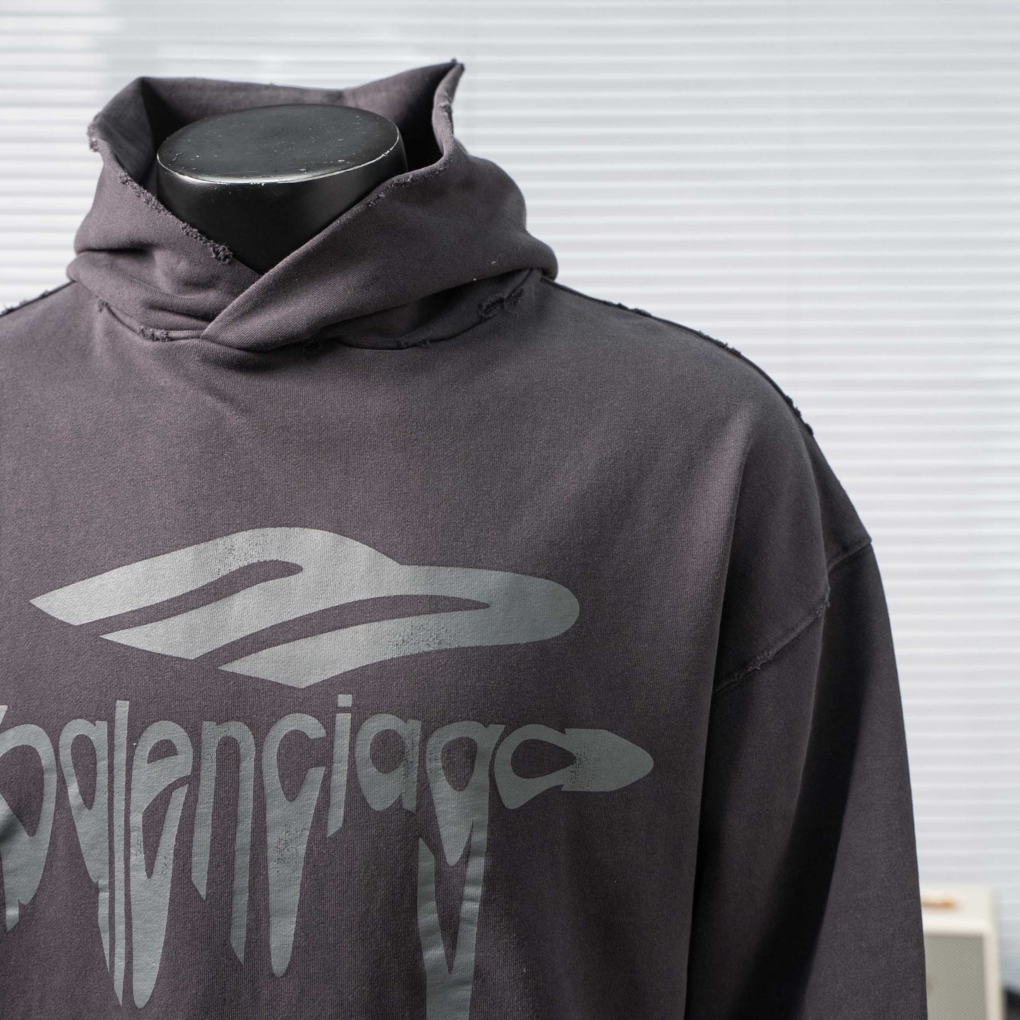 BALENCIAGA DISTRESSED LIQUID LOGO HOODIE – 1:1 HIGH END