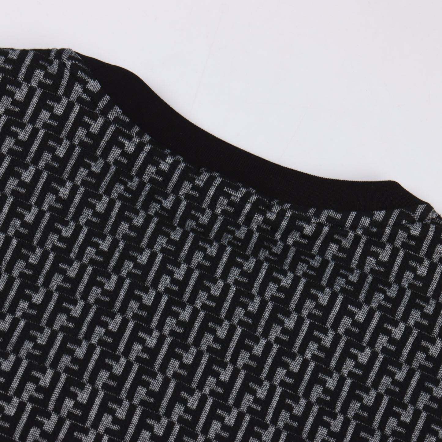 FENDI T-SHIRT - SUPER CLONE