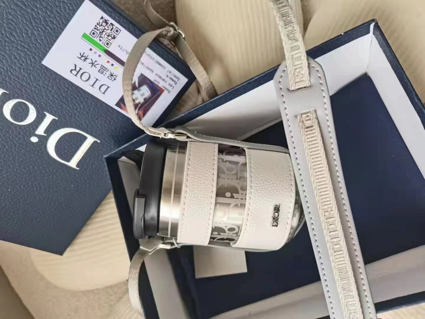 Dior Bottle 300ML (2 Farben) – mit Box - HIGH QUALITY