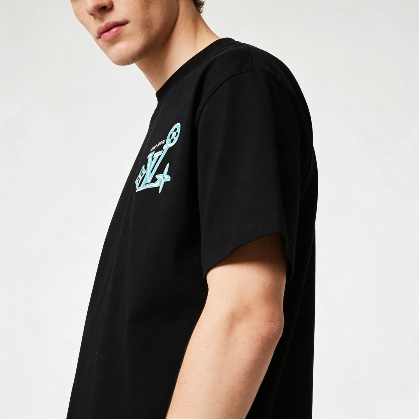 LOUIS VUITTON T-SHIRT  - SUPER CLONE