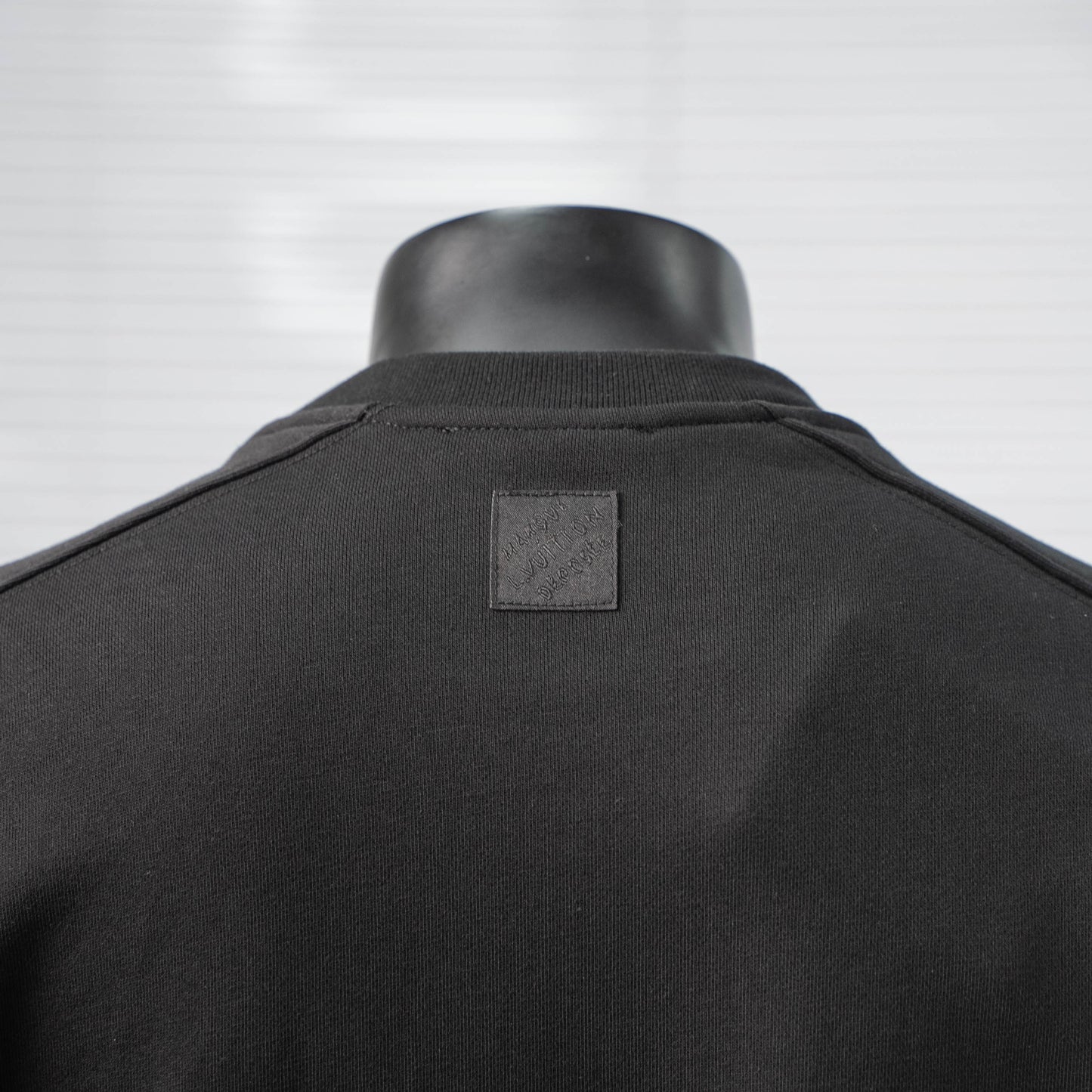 LOUIS VUITTON MONOGRAM ZIP POCKET CREWNECK SWEATSHIRT – 1:1 HIGH END