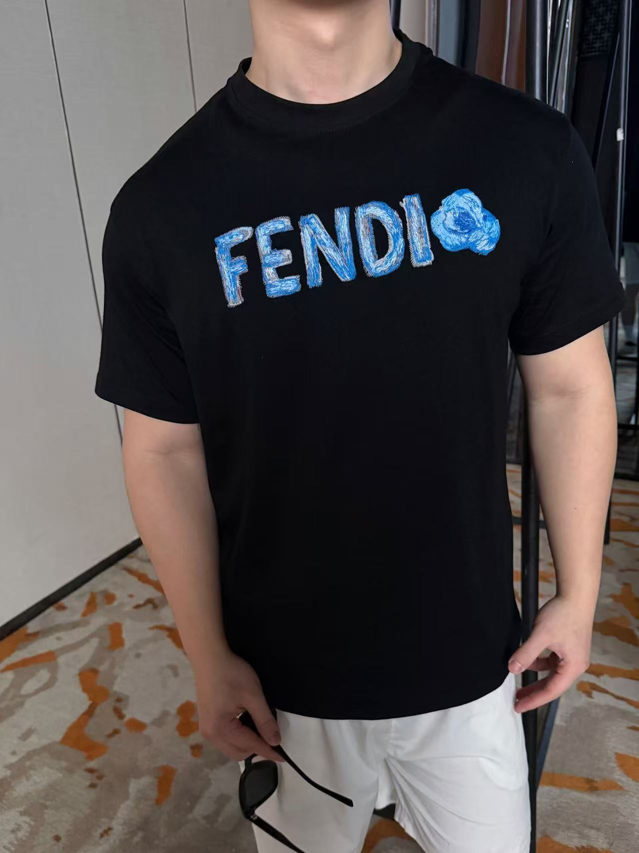 FENDI T-SHIRT - SUPER CLONE