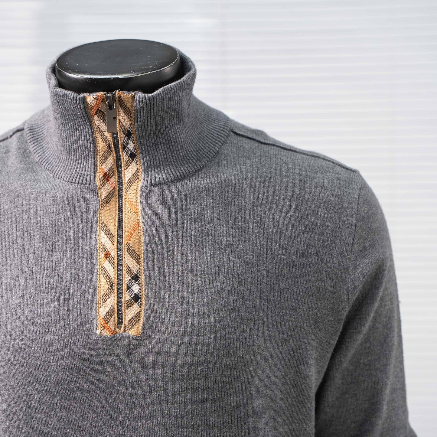 BURBERRY BBR CHECK ZIP KNIT SWEATER – 1:1 HIGH END
