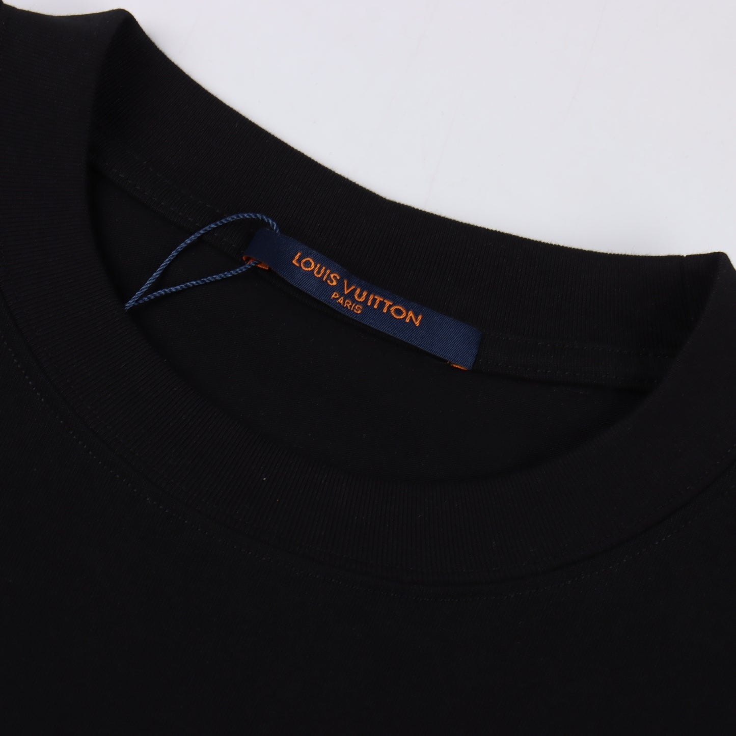 LOUIS VUITTON T-SHIRT - SUPER CLONE