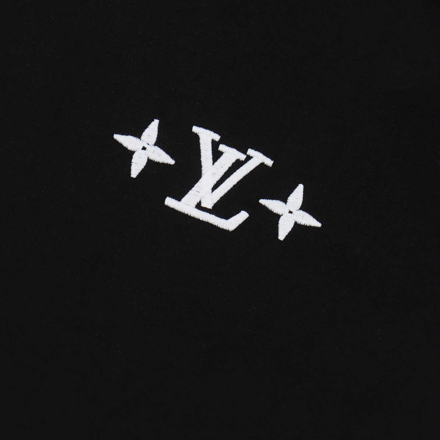LOUIS VUITTON T-SHIRT - SUPER CLONE