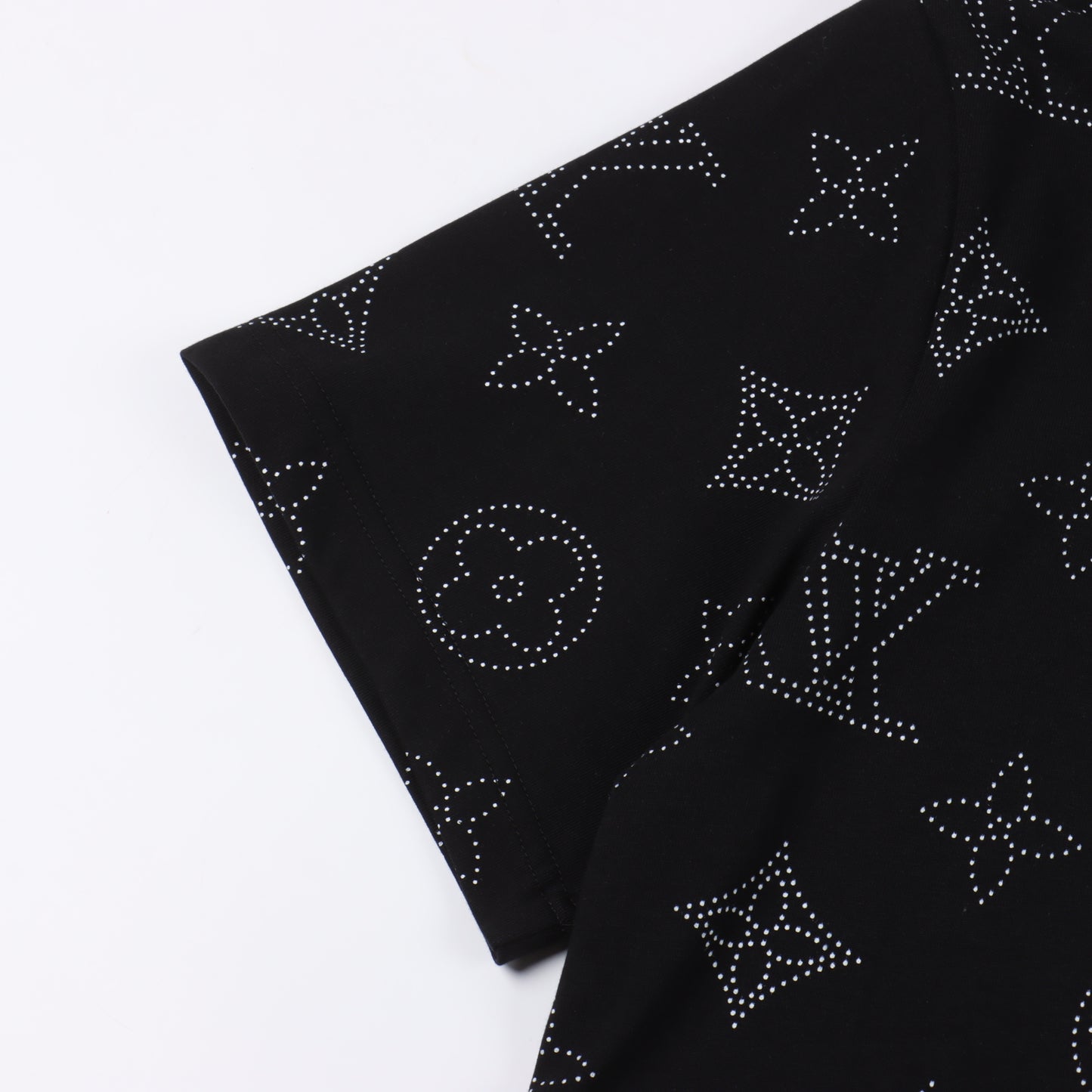 LOUIS VUITTON T-SHIRT - SUPER CLONE