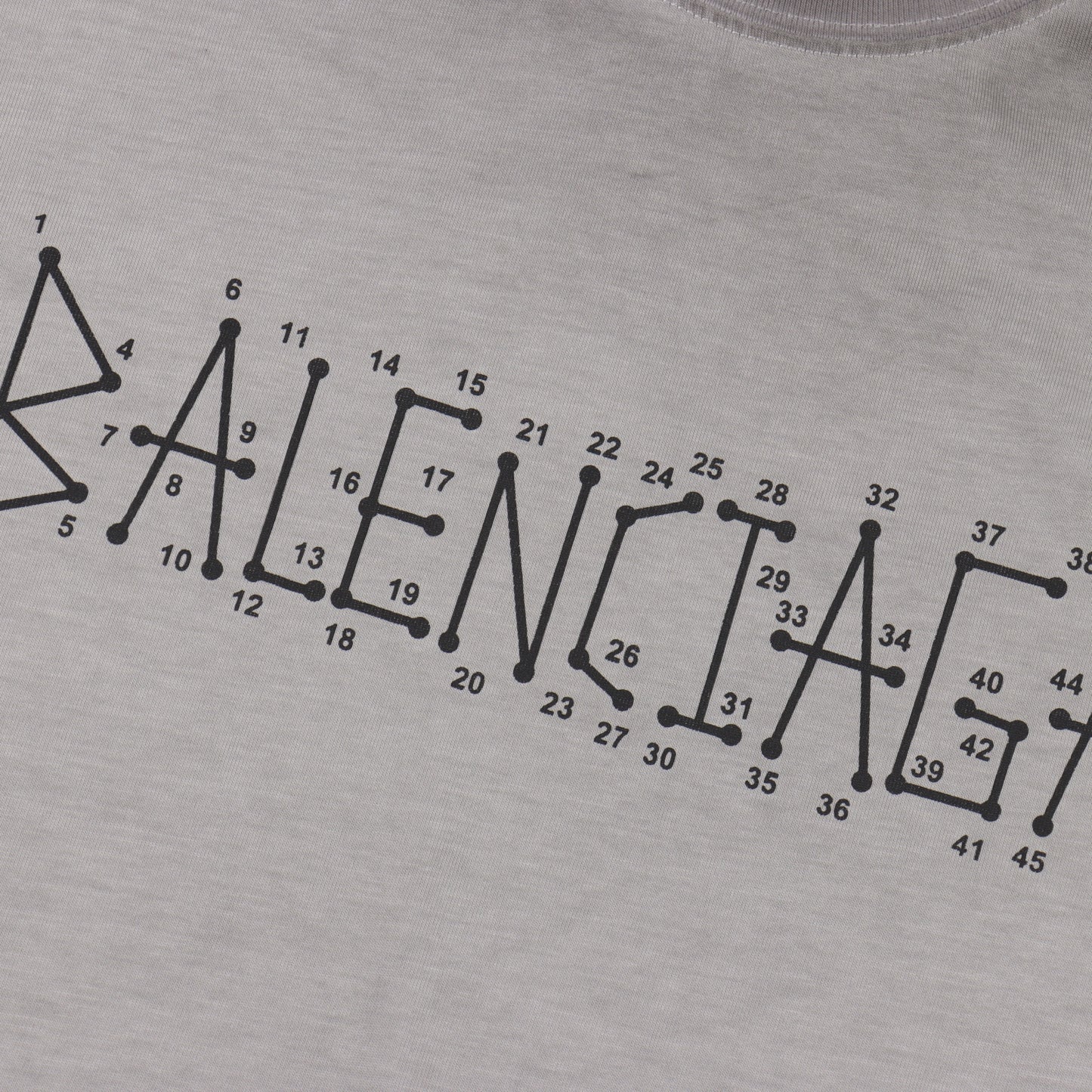 BALENCIAGA T-SHIRT - SUPER CLONE